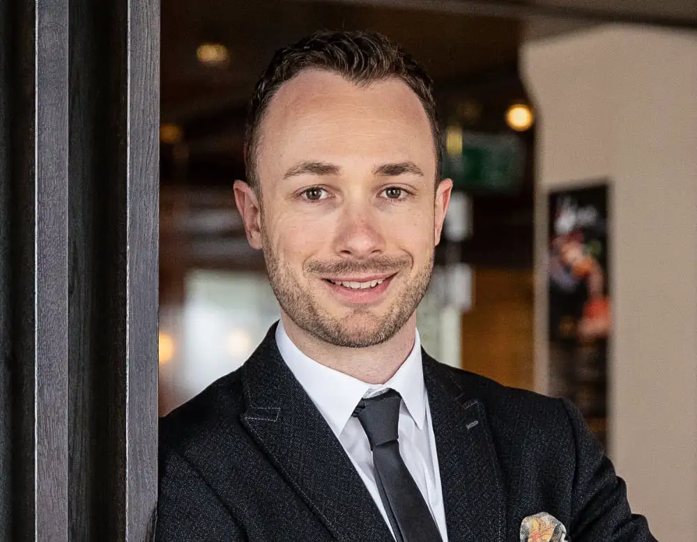 Portrait-Beat-Blatter-Immobuttler